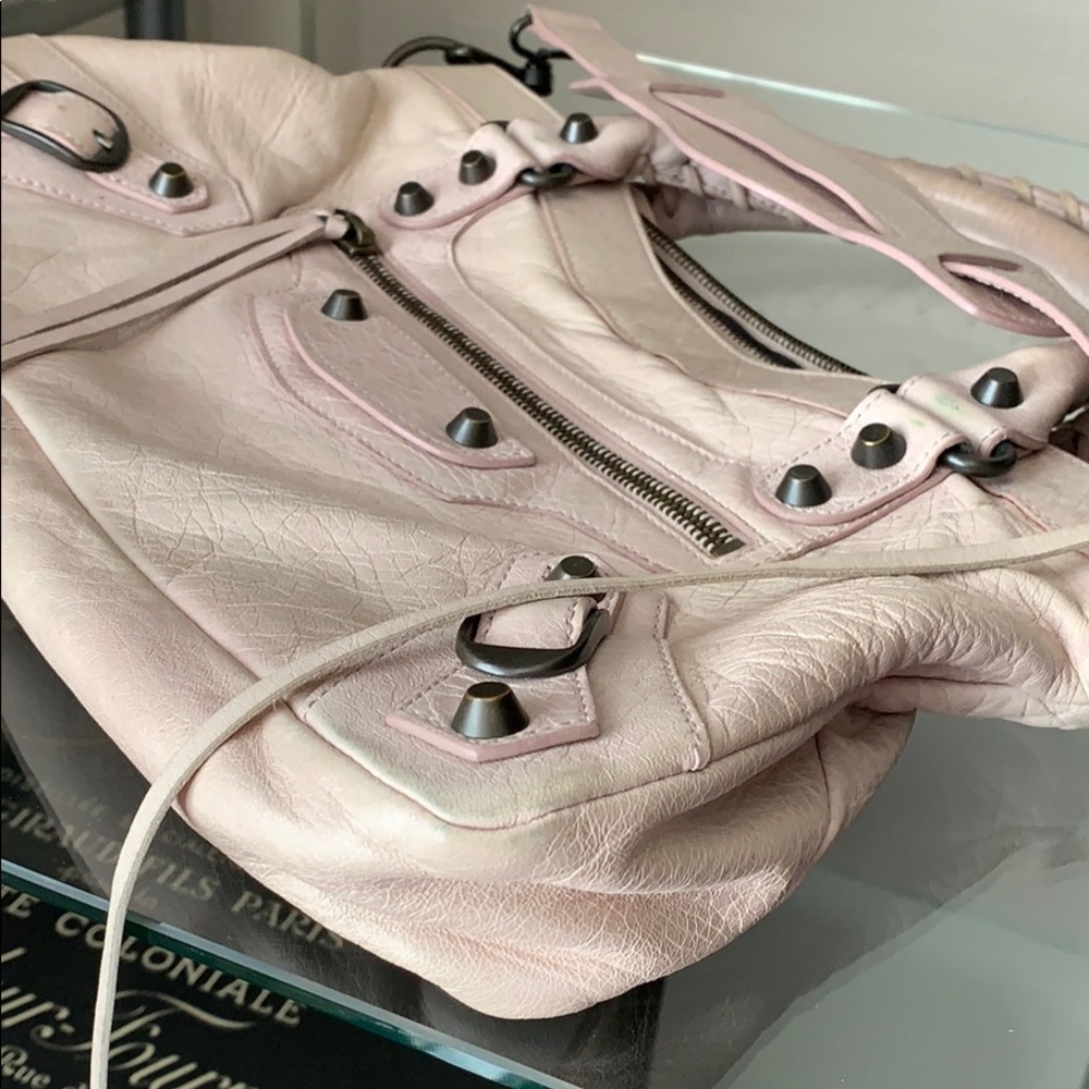 Balenciaga First - Picture 5 of 8